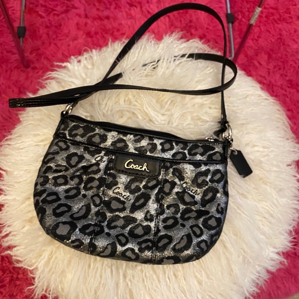 **SOLD**Cute Crossbody Purse